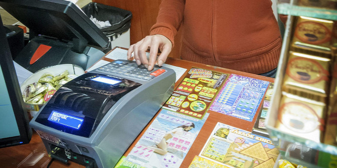 Októbertől kötelező, de még nincs új online pénztárgép