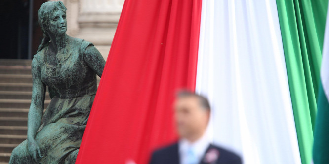 Szimbólumok rabja az Orbán-kormány