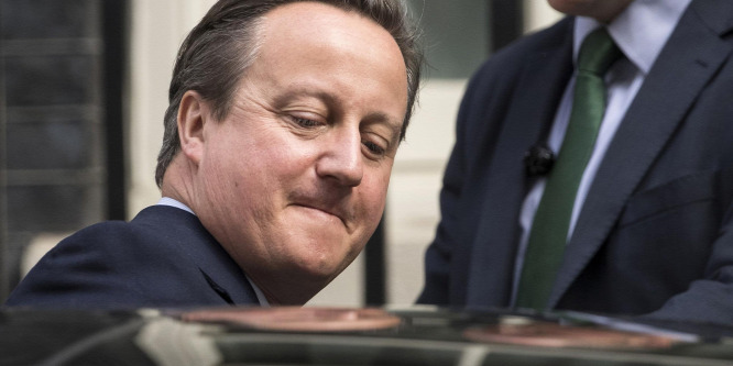 Képviselői mandátumáról is lemondott David Cameron