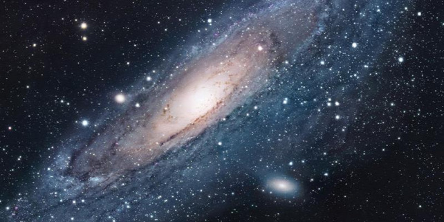 Forrás: STScI, R. Gendler