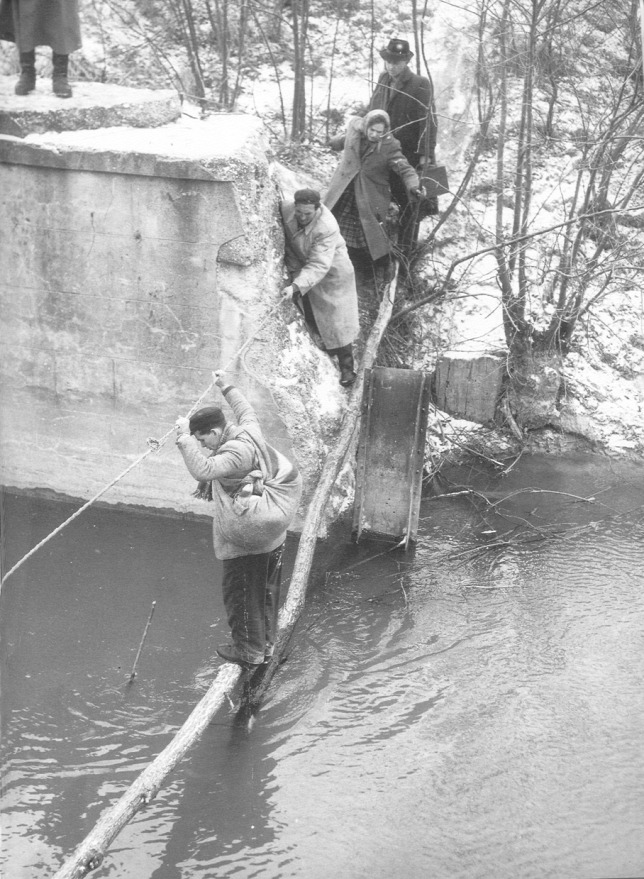 Képtalálat a következőre: „1956 karácsony”