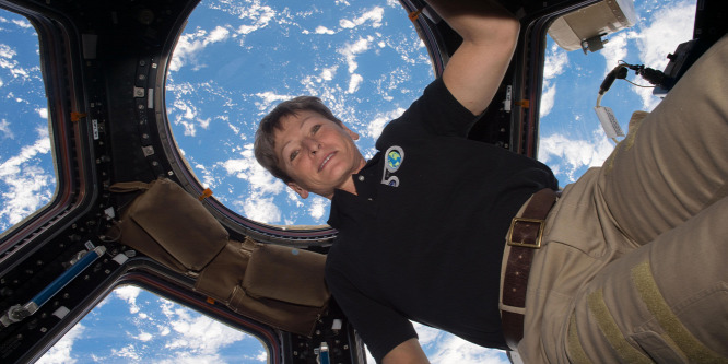 Űrrepülési rekordot állított fel a NASA pilótája