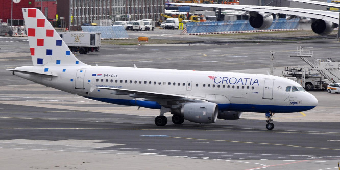 Dubrovnik helyett Rómában szállt le egy repülő