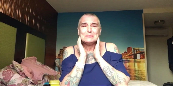 Sinead O'Connor nyilvános posztban kér szexet Russell Brandtől